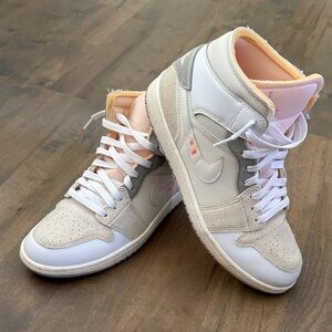 Nike Air Jordan 1 Mid size men’s 8 womens 9.5